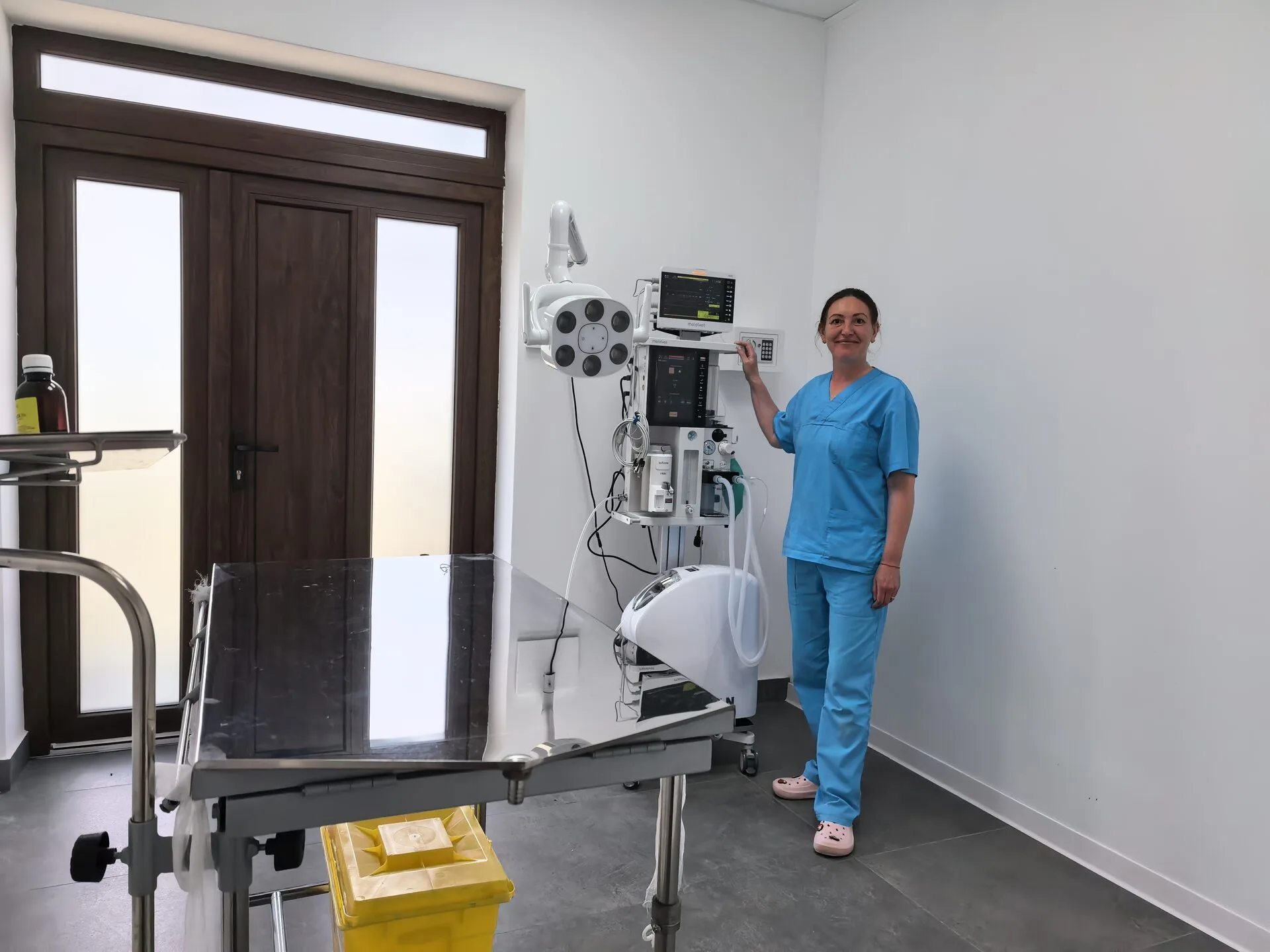 Sala de chirurgie LaVet Medical Sibiu — aparatură modernă de anestezie și monitorizare